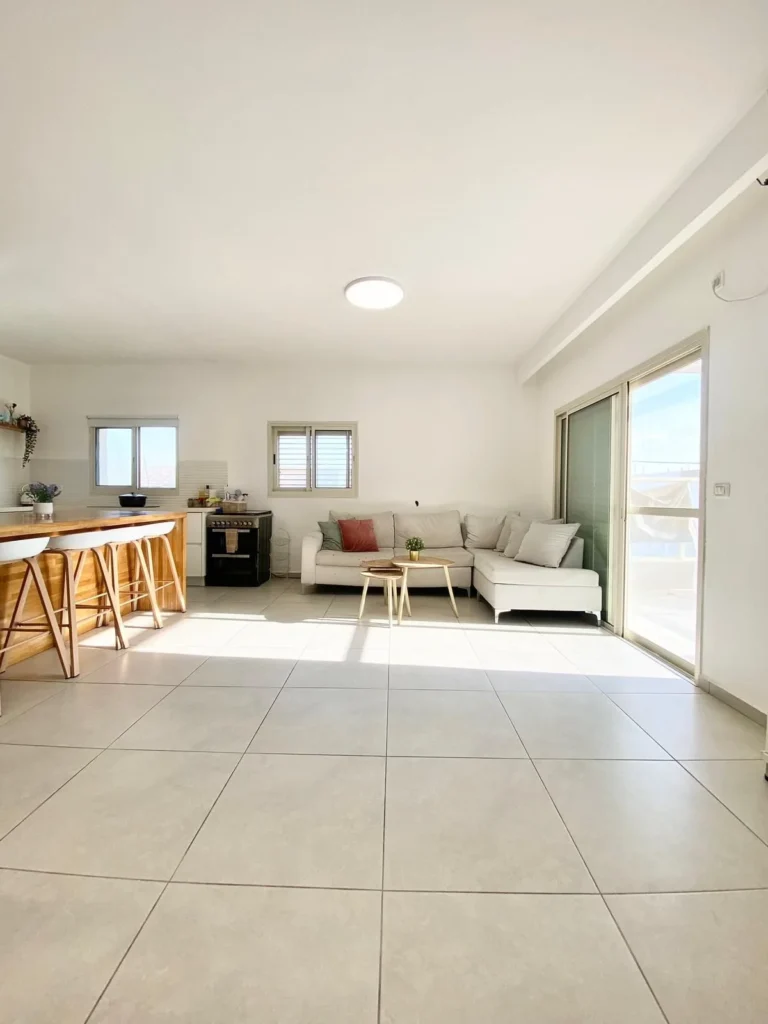 WhatsApp Image 2025-04-03 at 10.24.08